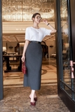 Áo thun cotton suông vừa dáng cổ tròn