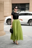 (2 màu) Chân váy xòe rủ dáng cơ bản dài qua bắp