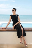 (2 màu) Đầm tiệc xoè cổ thuyền xẻ trước