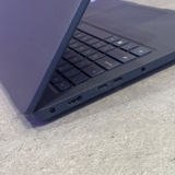 Dell Pro 14 - Cổng kết nối phải