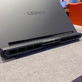 Lenovo Legion 7 Pro - Mặt tản nhiệt sau