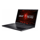 Acer Nitro V - cổng kết nối phải