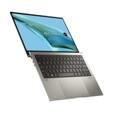 Asus Zenbook S 13 Oled UX5304 - cổng kết nối trái
