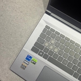 MSI Thin 15 - Bàn phím trái
