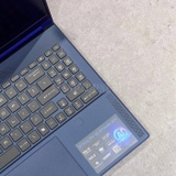 LAPTOP MSI STEALTH 16 AI - Bàn phím phải