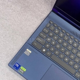 LAPTOP MSI STEALTH 16 AI - Bàn phím trái