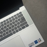 Dell Inspiron 5630 - Bàn phím phải