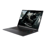 MSI Stealth 16 Mercedes AMG - cổng kết nối phải