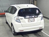 HONDA FIT HYBRID - 1300cc - (33.6km／リットル) - Model 2011 - Shaken full 2 years