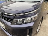 TOYOTA-VOXY-