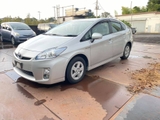 TOYOTA PRIUS HYBRID - 1800cc - 30km/リットル - Km 105561 - Shaken full 2 years