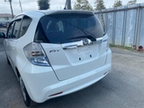 HONDA FIT HYBRID - 1300cc - (33.6km／リットル) - Shaken full 2 years
