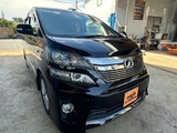 TOYOTA VELLFIRE 2.4 ZG 2013