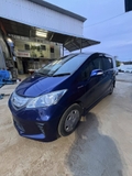 HONDA FREED HYBRID 2013 bản 6 chỗ