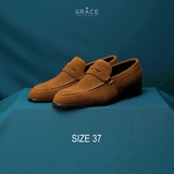 SIZE 37