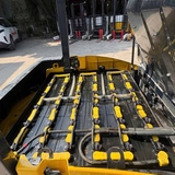 KOMATSU 2.5 TẤN ĐIỆN FB25-12-102019 (Xe 2020, Bình 2025)