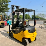 Komatsu 1,5 tấn điện ngồi lái 2014, bình Kobe 2024 tốt