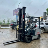 TCM 2,5 tấn điện ngồi lái 2010, bình mới