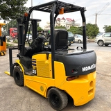 Xe nâng Komatsu 2,5 tấn FE25 điện ngồi lái pin khô đời cao 2020