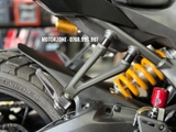 Pat hạ gác chân CB650R