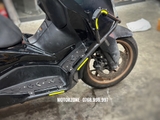 Chống đổ khung Yamaha XMAX 300 kèm lót chân nhôm  2023+