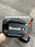 Chống đổ gù Benelli