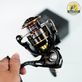 Máy Câu Daiwa BALLIATIC JAPAN