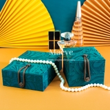 Hộp quà tặng vân ngọc thổ cẩm vừa - xanh lá cây đậm