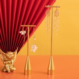 Giá treo hình kèn vàng sang trọng - L