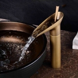 Vòi Lavabo Nóng Lạnh Tân Cổ Điển Vàng Đồng LANKA LBNL17