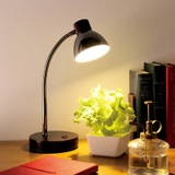 Đèn LED để bàn cổ điển MotoM GS1704