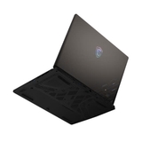 MSI Crosshair 16 HX - tản nhiệt phải