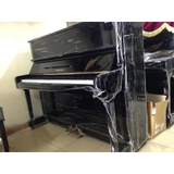 Piano U1-H đen bóng.