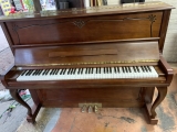 Upright Piano Young Chang chân hươu màu nâu sơn mờ