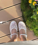 GIÀY MULES WHITE CNK TRƯNG BÀY ĐẾ CÓI BỆT THÊU HOA CÚC 70381110