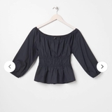 ÁO TRỄ VAI ĐEN SINSAY 3894B-99X-S