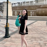 VÁY ĐEN CỔ KHÓA URBAN REVIVO UWU732069