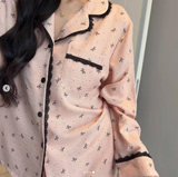 BỘ PYJAMA DÀI TAY HỒNG NƠ ĐEN VIỀN REN 9689