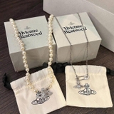 VÒNG CỔ NGỌC TRAI VIVIENNE WESTWOOD