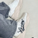 GIÀY THỂ THAO LINING TRẮNG BE CHỮ ĐEN AGCU190