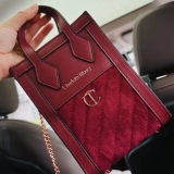 TÚI GIFT ĐEO CHÉO CHARLOTTE TILBURY ĐỎ MẬN