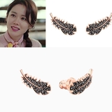 KHUYÊN TAI LÔNG VŨ SWAROVSKI