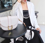 TÚI XÁCH NỮ CNK TRƯNG BÀY GABINE SADDLE BAG 80781412