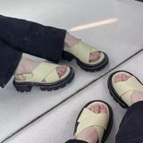 SANDALS CNK TRƯNG BÀY 2 MÀU 70920096