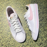 GIÀY NIKE COURT LEGACY TRẮNG VIỀN HỒNG DA5380 115