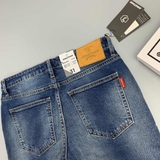 Quần jean xanh basic slim fit