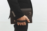 CK09 Clutch cầm tay da bo saffiano chà nâu