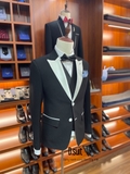 Tuxedo Đen - Cổ Trắng
