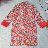 ao-dai-be-trai-hoa-van-mau-do-kieu-dang-cach-tan-ket-hop-truyen-thong-mamla