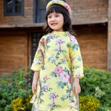 ao-dai-be-gai-set-ao-kem-chan-vay-2-lop-va-man-hoa-hai-duong-mamla